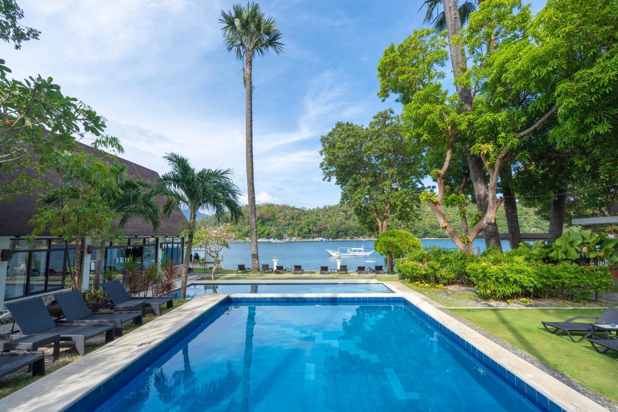 Casalay Boutique Villas & Dive Пуэрто-Галера Экстерьер фото